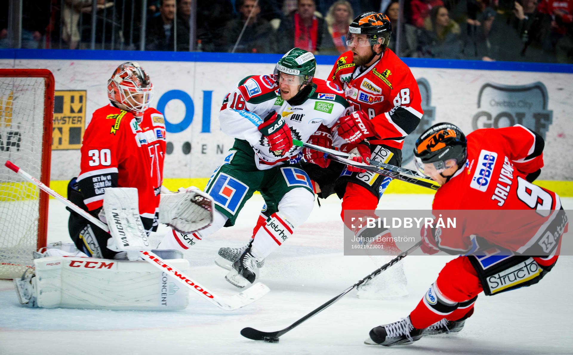 Frölundas Anton Axelsson och Örebros Joonas Jalvanti