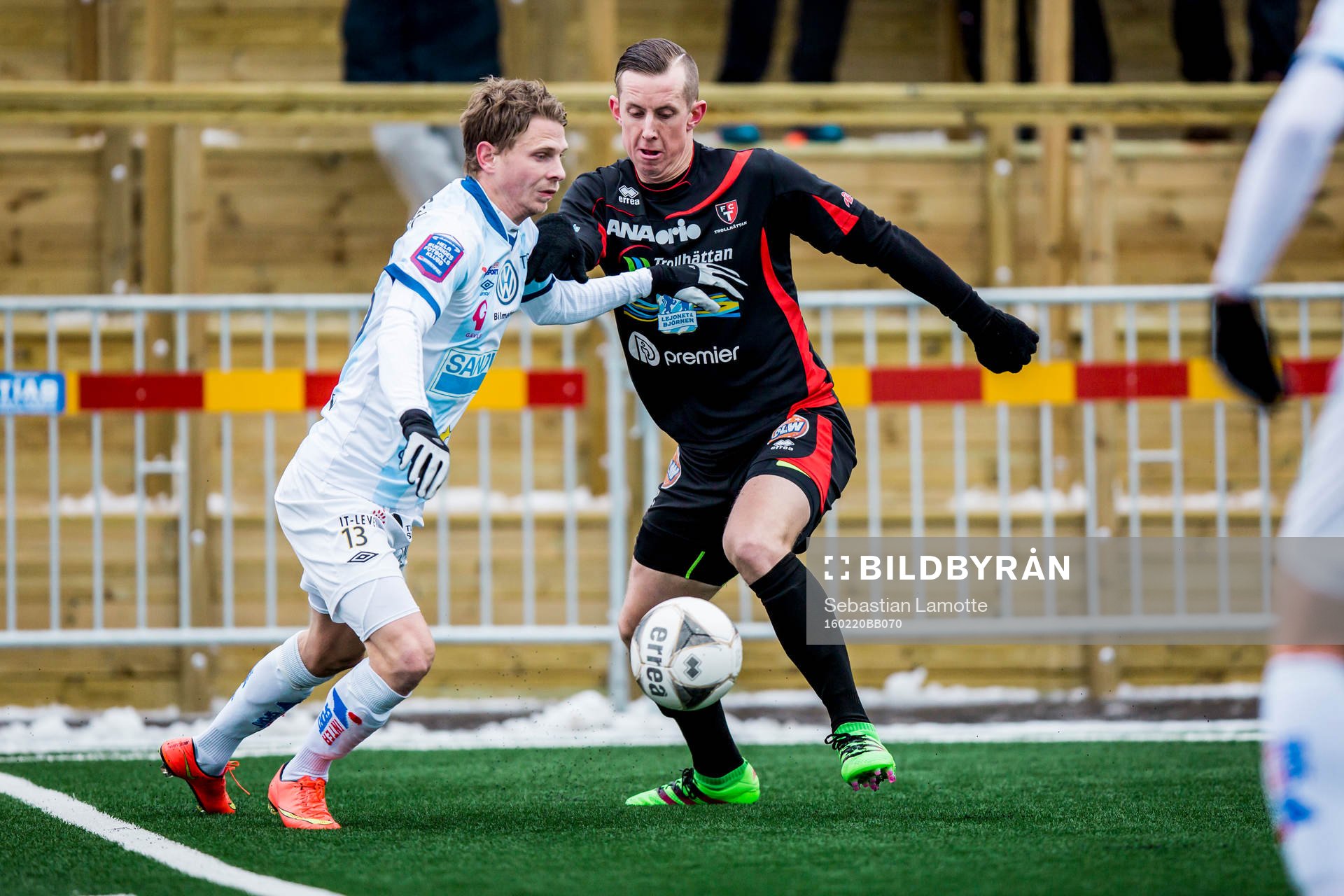 Gefles Johan Bertilsson och Trollhättans Robert Bagger