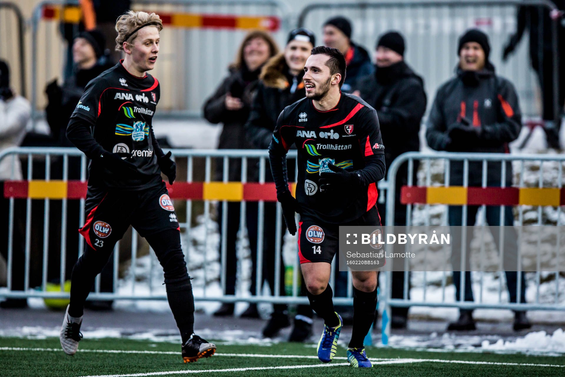 Trollhättans Agon Beqiri har gjort 2-1 på straff och