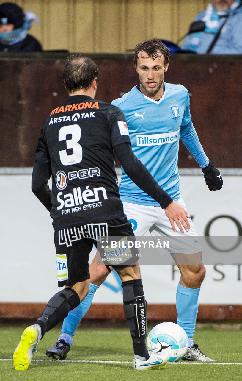 Malmö FFs Magnus Wolff Eikrem mot Sirius Karl Larson