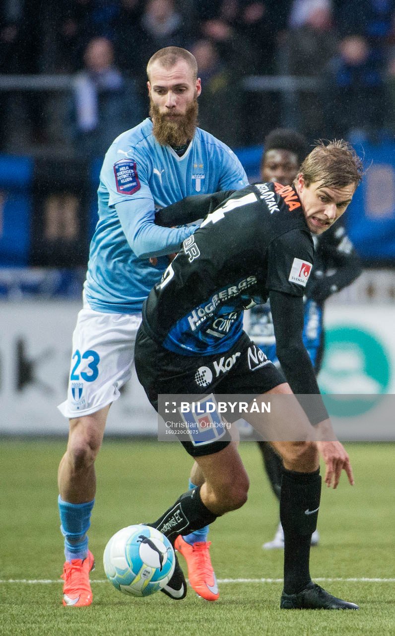 Sirius Oscar Pehrsson mot Malmö FFs Jo Inge Berget