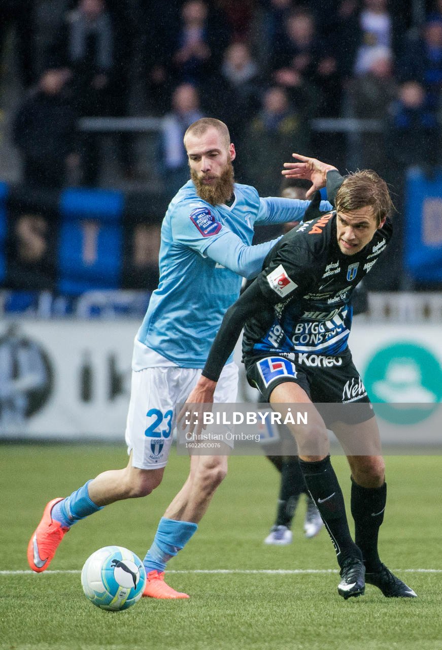 Sirius Oscar Pehrsson mot Malmö FFs Jo Inge Berget