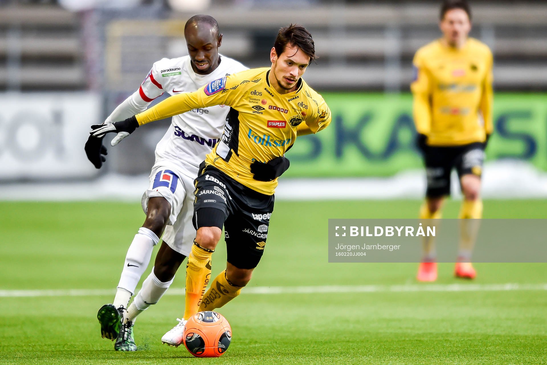 Assyriskas Alessandro Silva Ugwo och Elfsborgs  Liridon