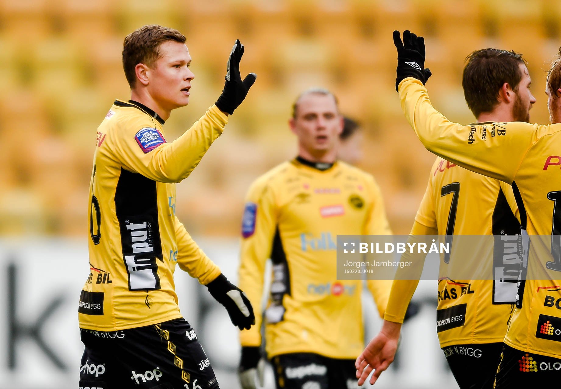 Elfsborgs Viktor Claesson jublar efter 3-1 under en fotbollsmatch i Svenska cupen mellan Elfsborg och Assyriska den 20 februari 2016 i Borås.