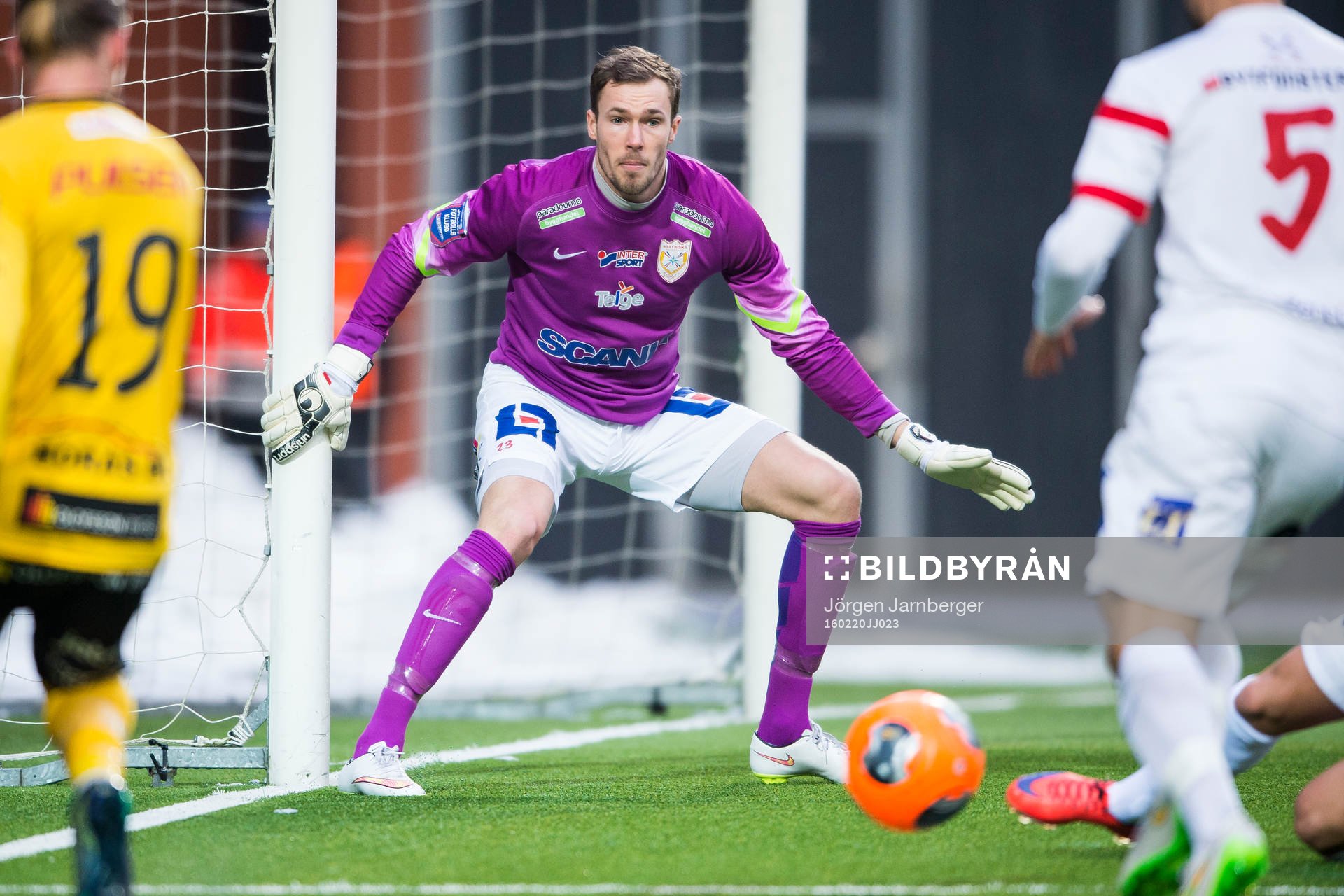 Assyriskas målvakt Robin Malmkvist under en fotbollsmatch i Svenska cupen mellan Elfsborg och Assyriska den 20 februari 2016 i Borås.