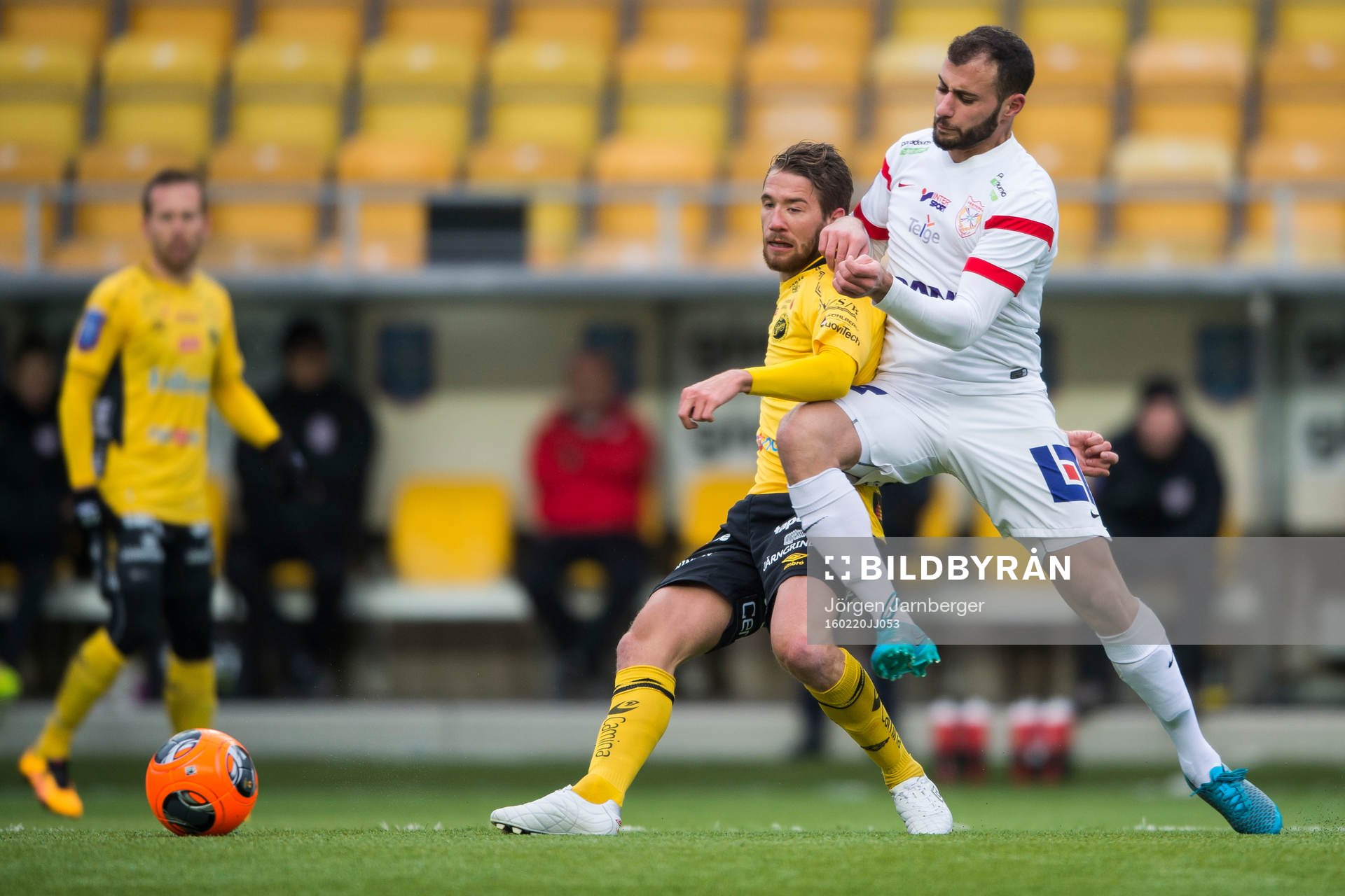 Kamp mellan Elfsborgs Marcus Rohdén och Assyriskas Mattias