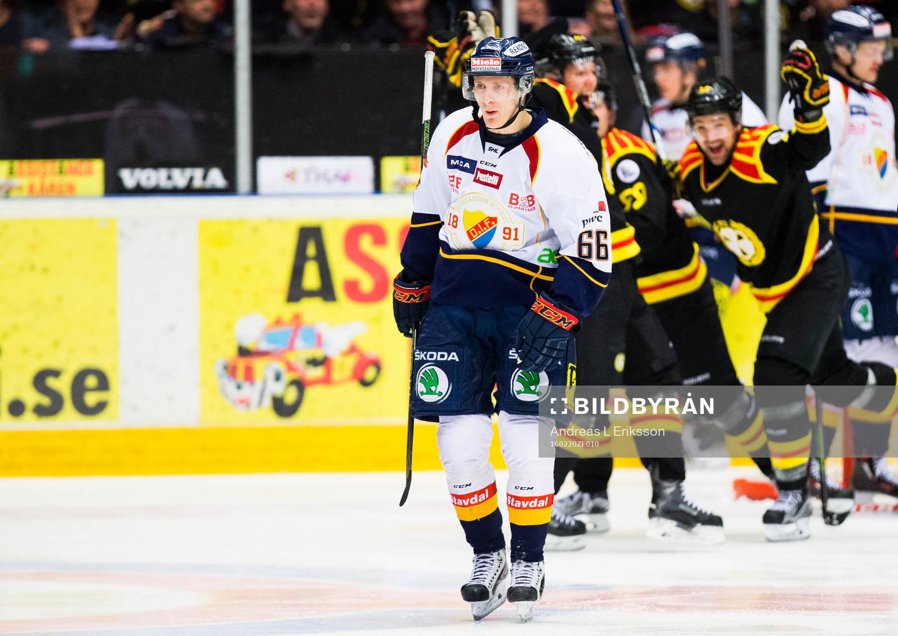 Djurgårdens Marcus Sörensen ser deppig ut