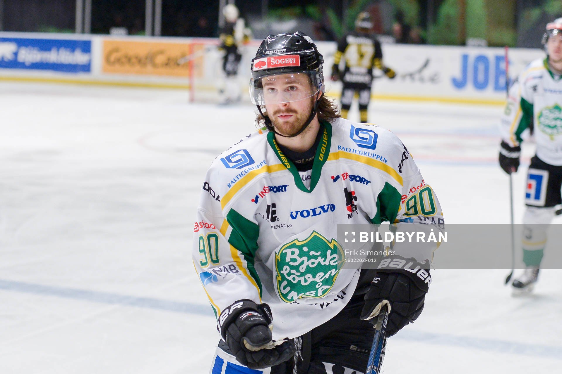 Björklövens Alex Hutchings jublar