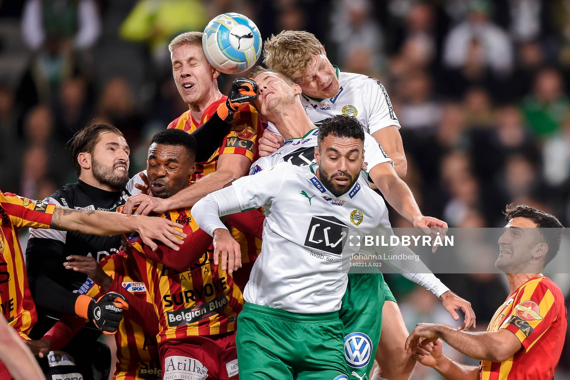 Syrianskas målvakt Dejan Garaca , Success Chimakpa Nwousu