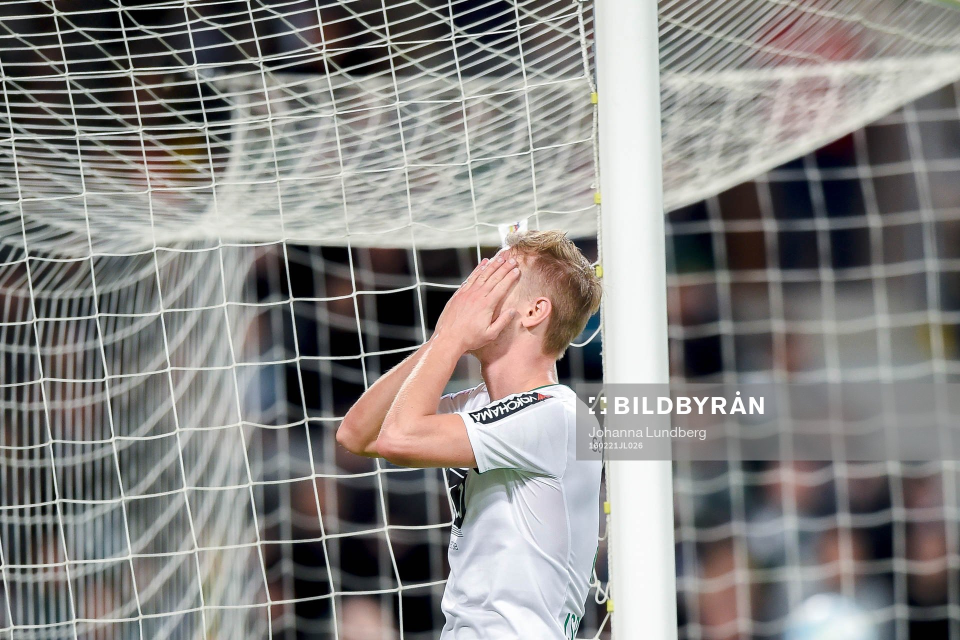 Hammarbys Erik Israelsson deppar