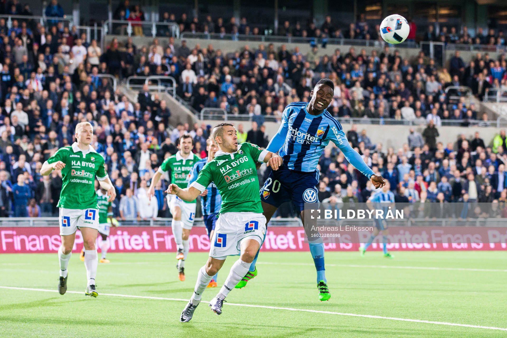 Ljungskiles Ahmed El Amrani och Djurgårdens Sam Johnson