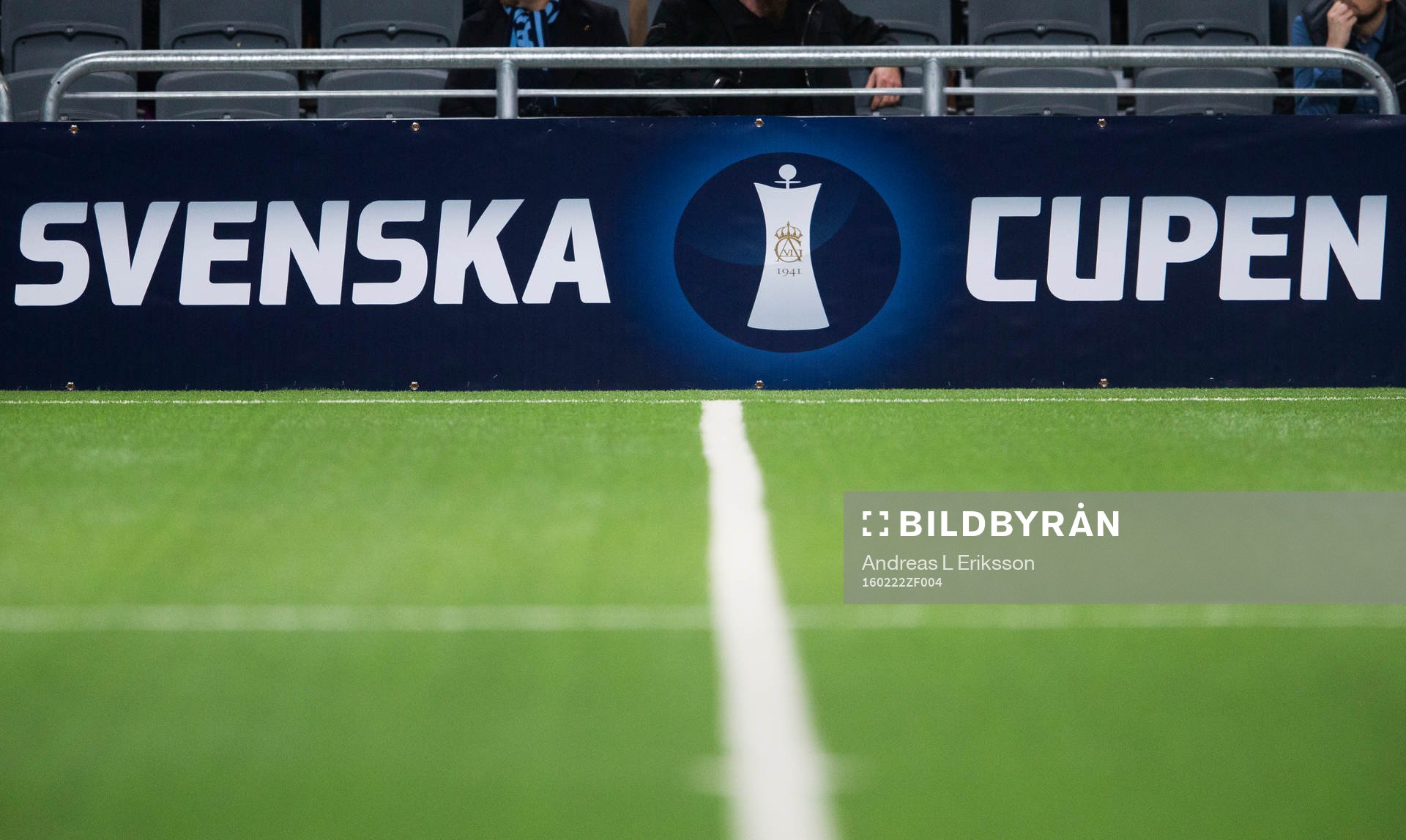 En skylt med Svenska Cupens logotyp