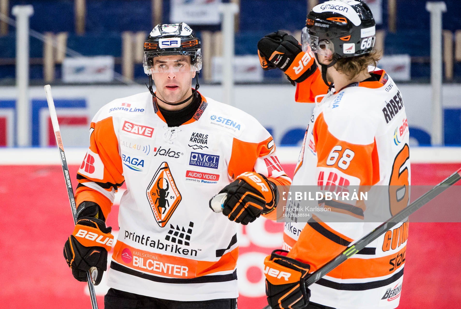 Karlskronas Riley Holzapfel jublar