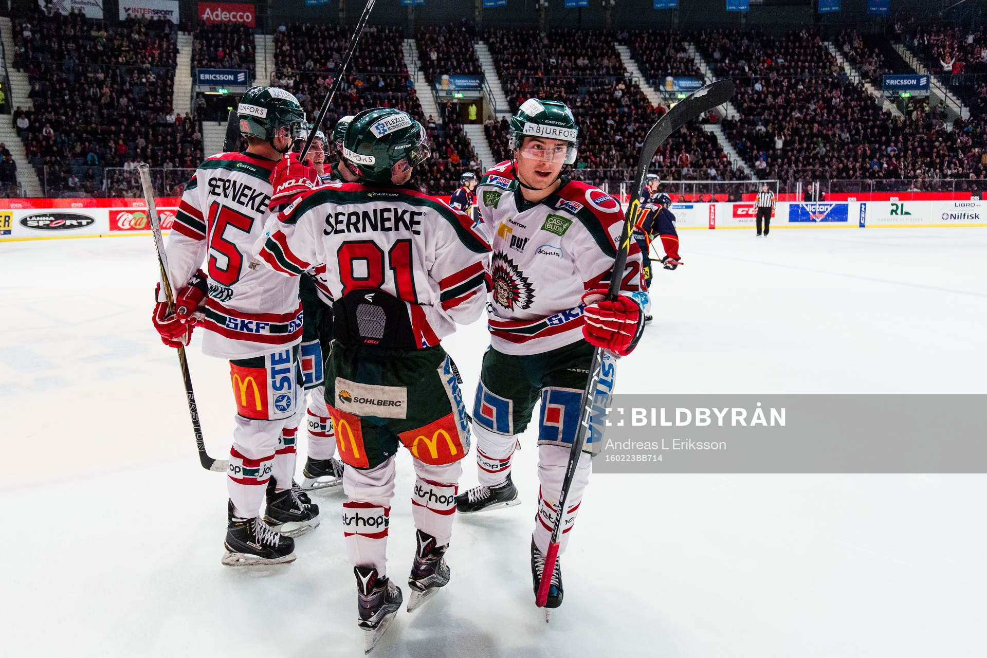 Frölundas Johan Sundström (h) jublar