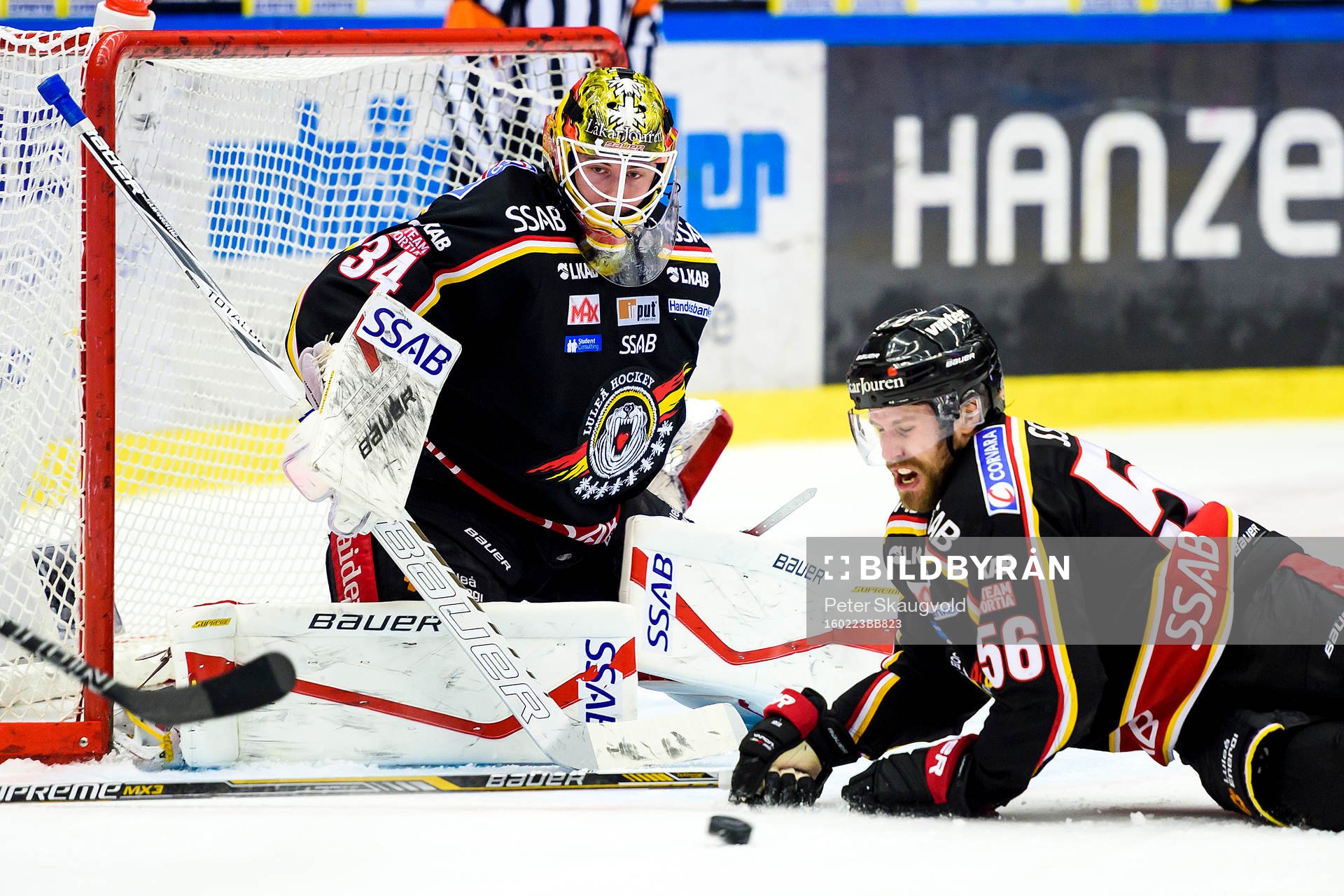 Luleås målvakt Joel Lassinantti och Jonathan Sigalet