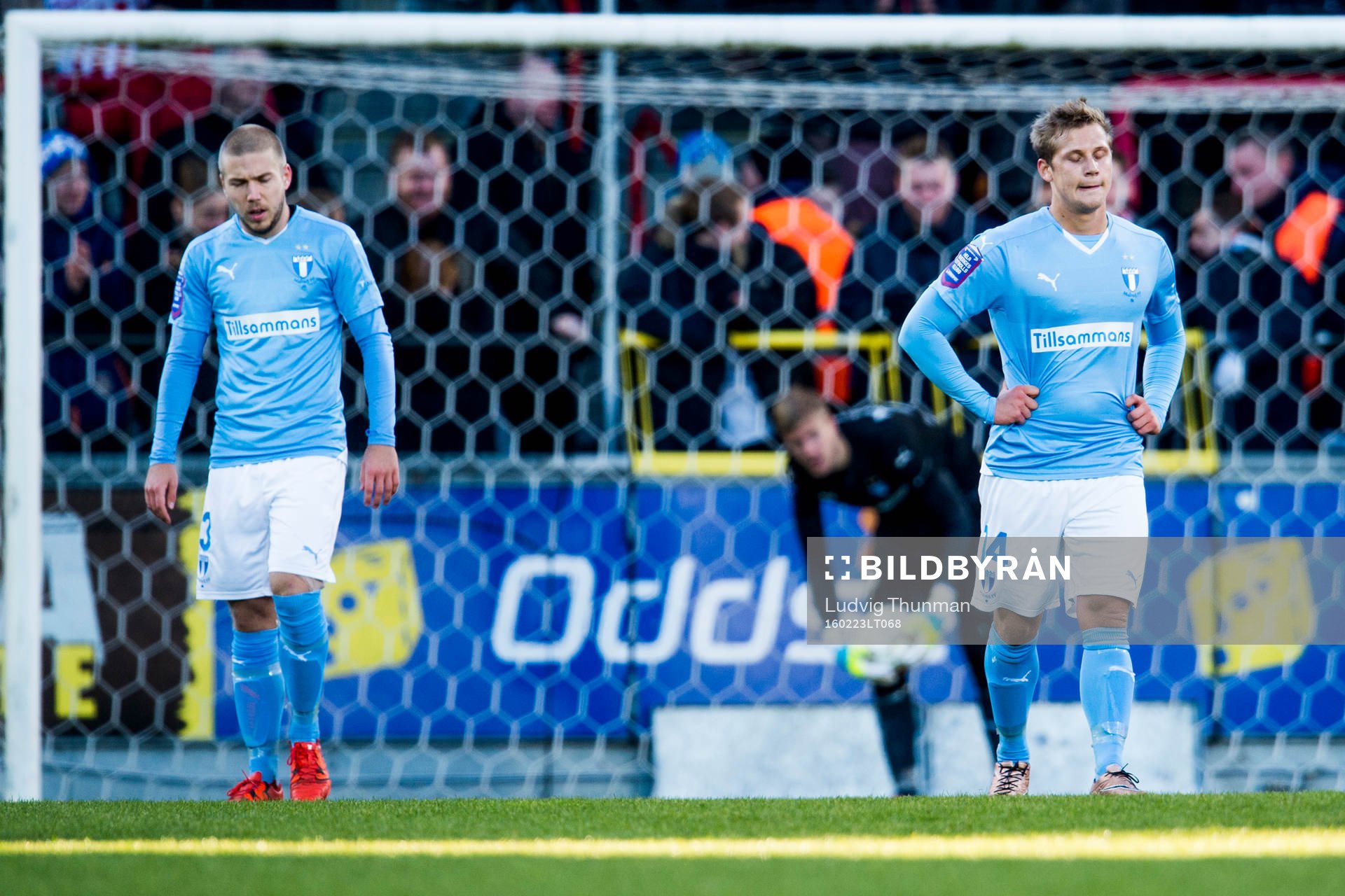 Malmö FFs Anton Tinnerholm och Erik Andersson deppar
