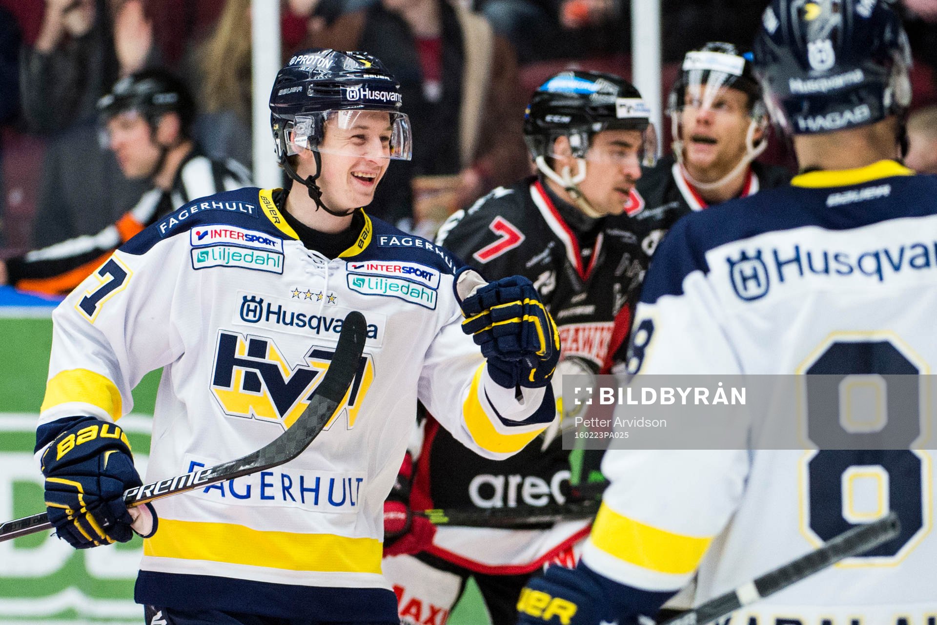 s Christoffer Törngren jublar