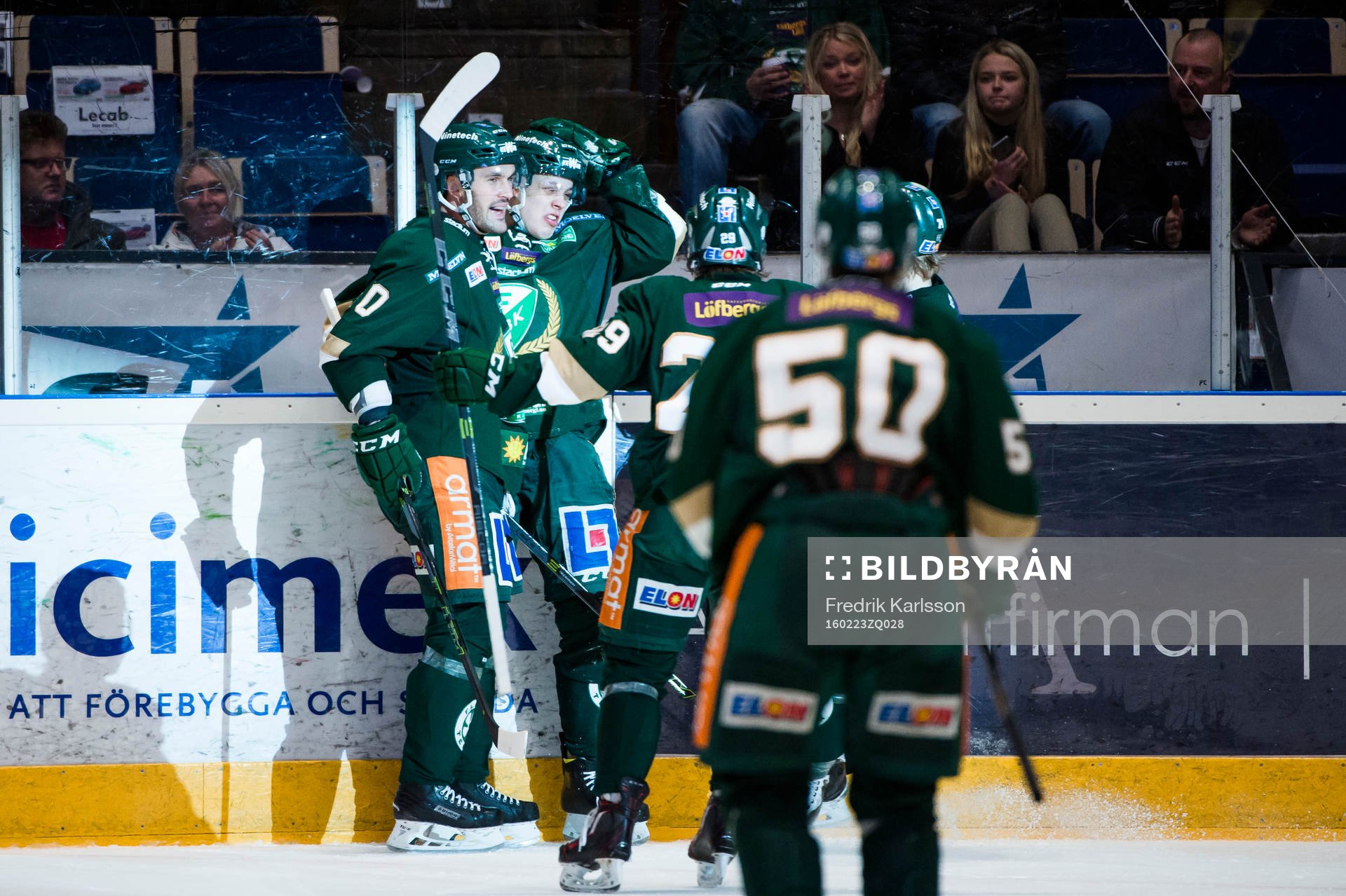 Färjestads Joel Eriksson Ek jublar