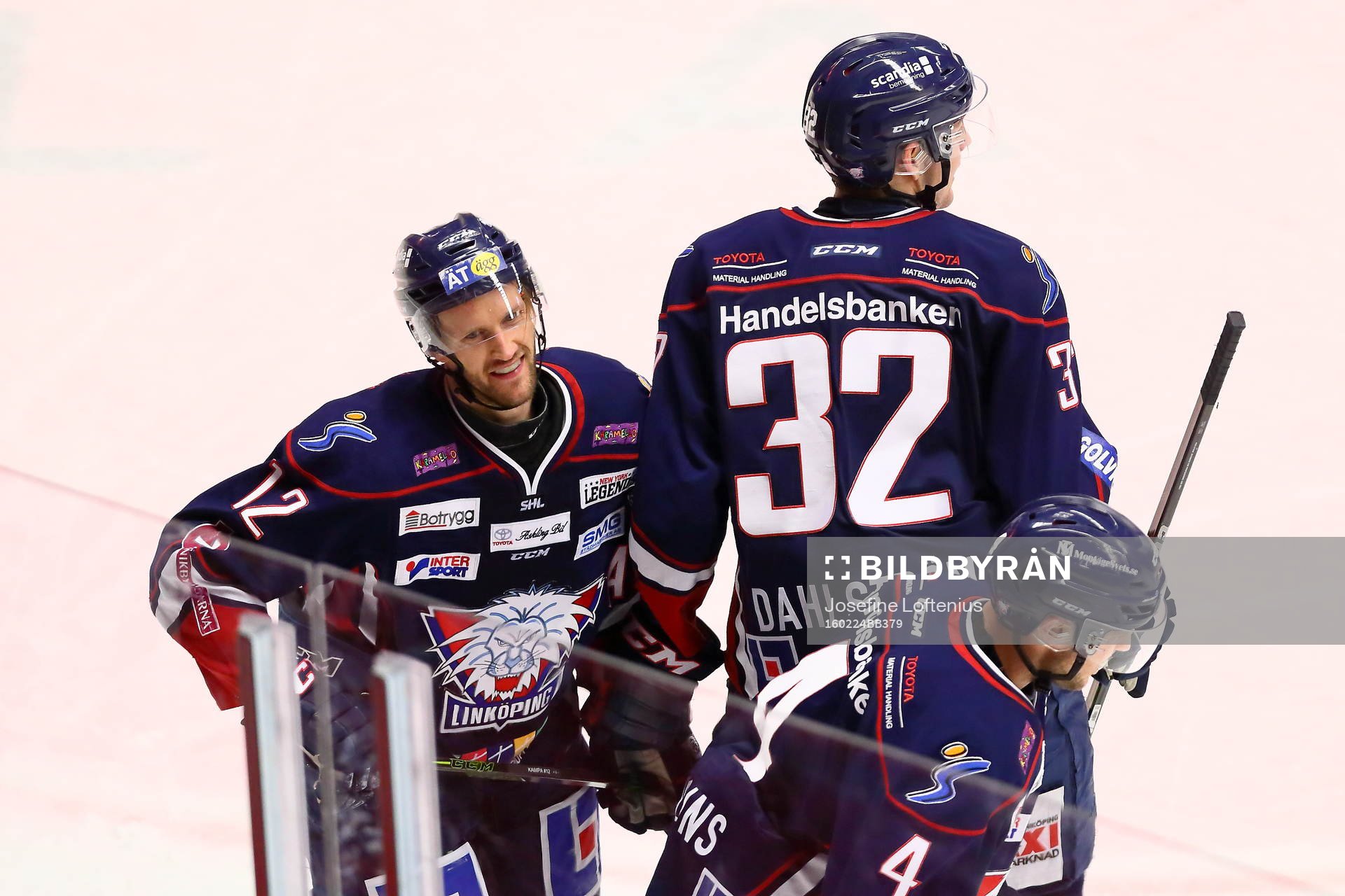 Linköpings Sebastian Karlsson jublar