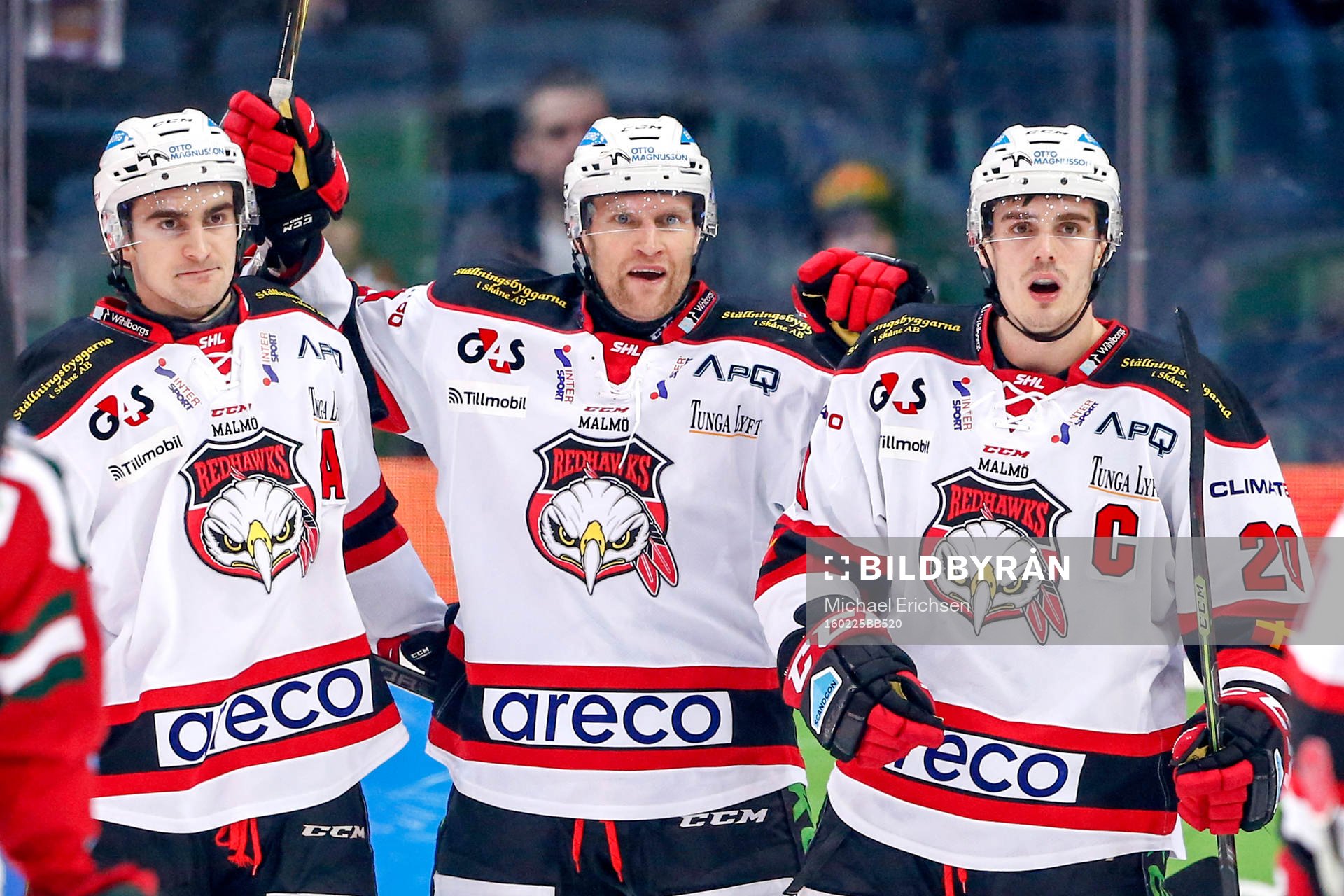 Malmö Redhawks Mathias Tjärnqvist jublar