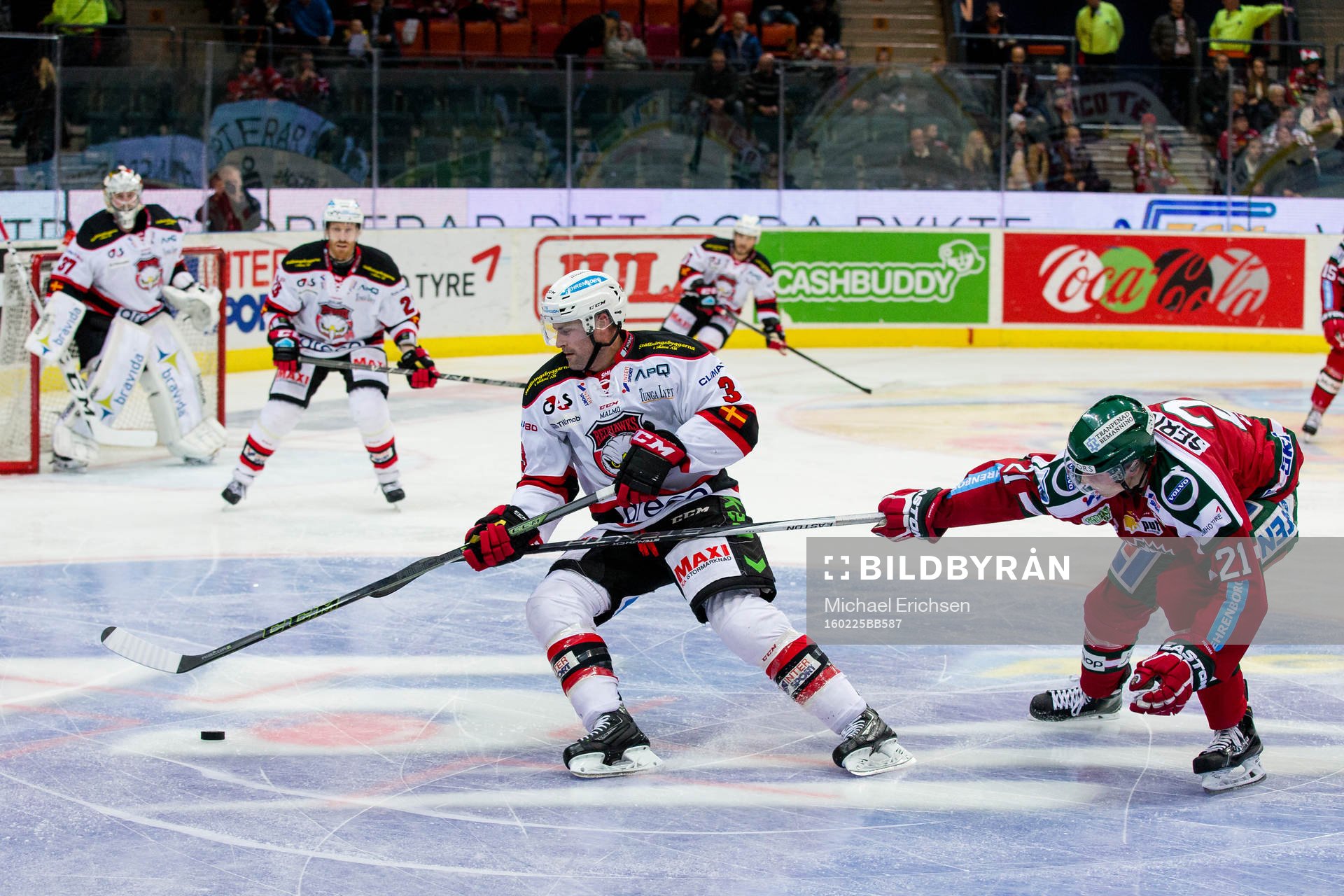 Malmö Redhawks Kent McDonell vänder bort Frölundas