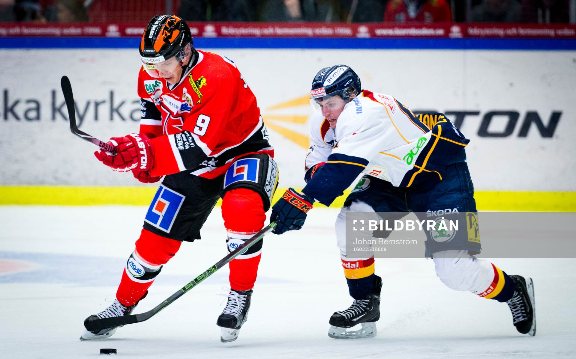 Örebros Joonas Jalvanti och Djurgårdens Markus Ljungh