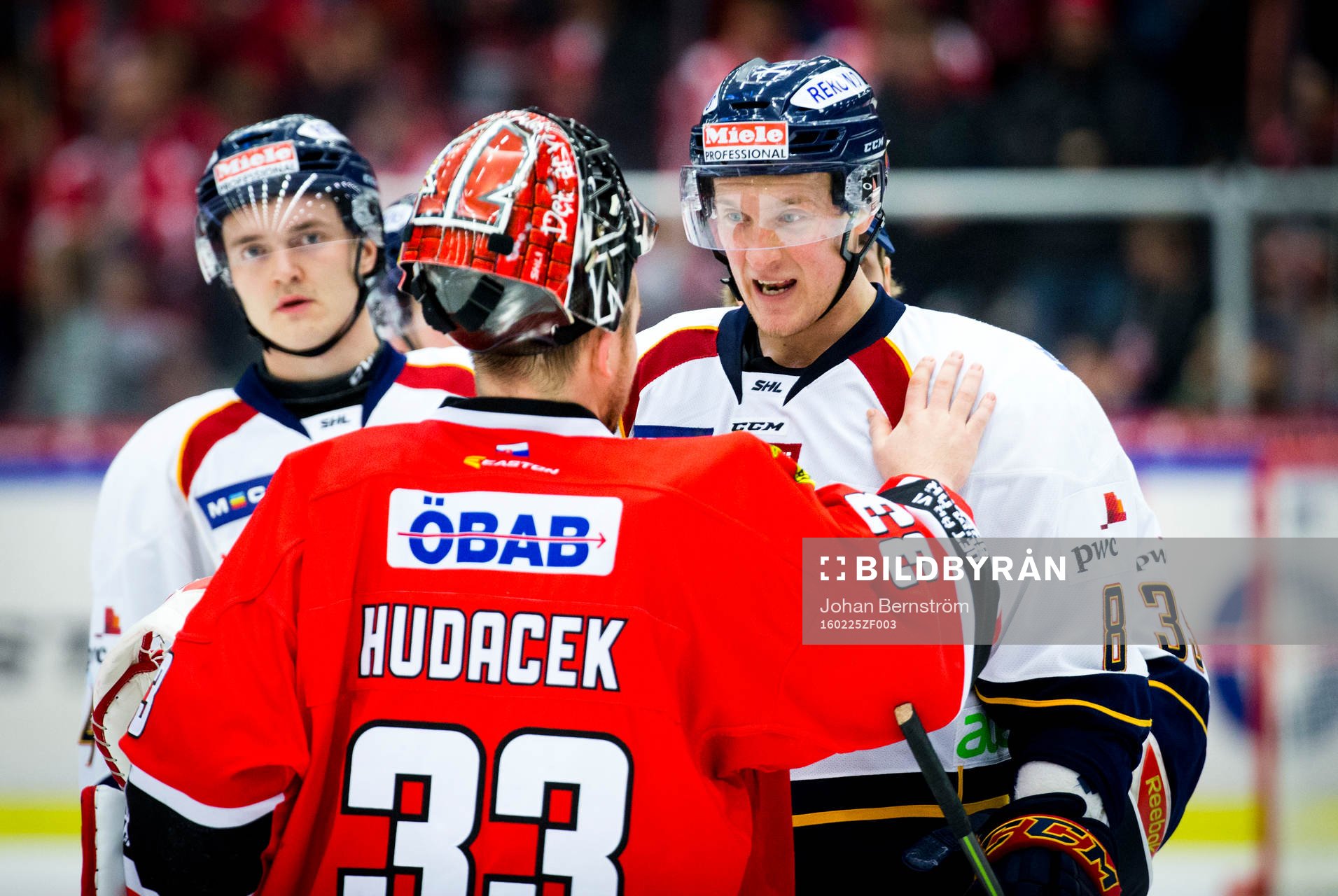 Örebros målvakt Julius Hudacek och Djurgårdens Mikko