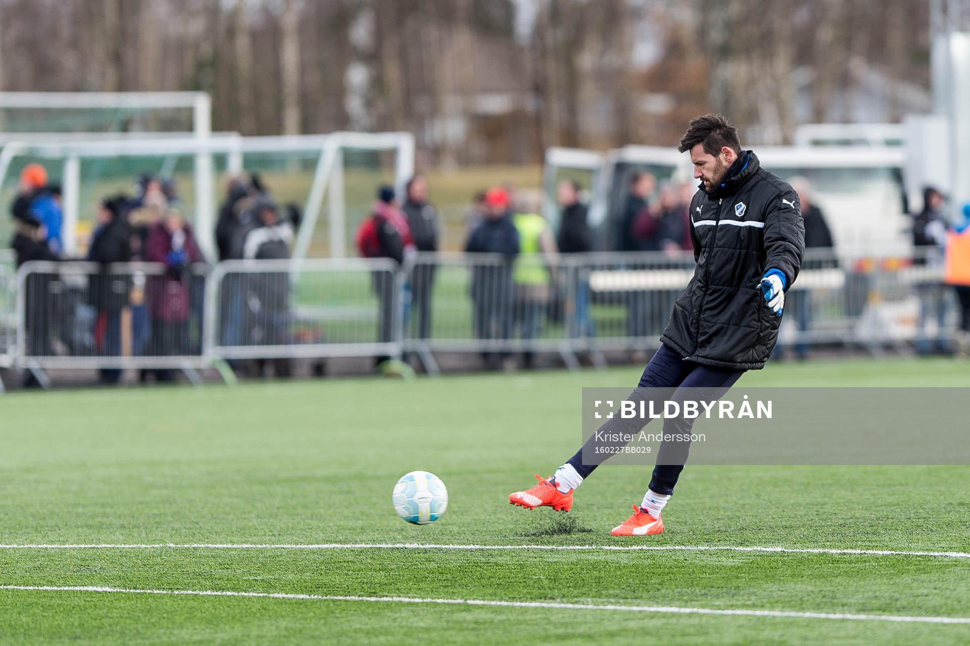 Halmstads målvakt Stojan Lukic före fotbollsmatchen i