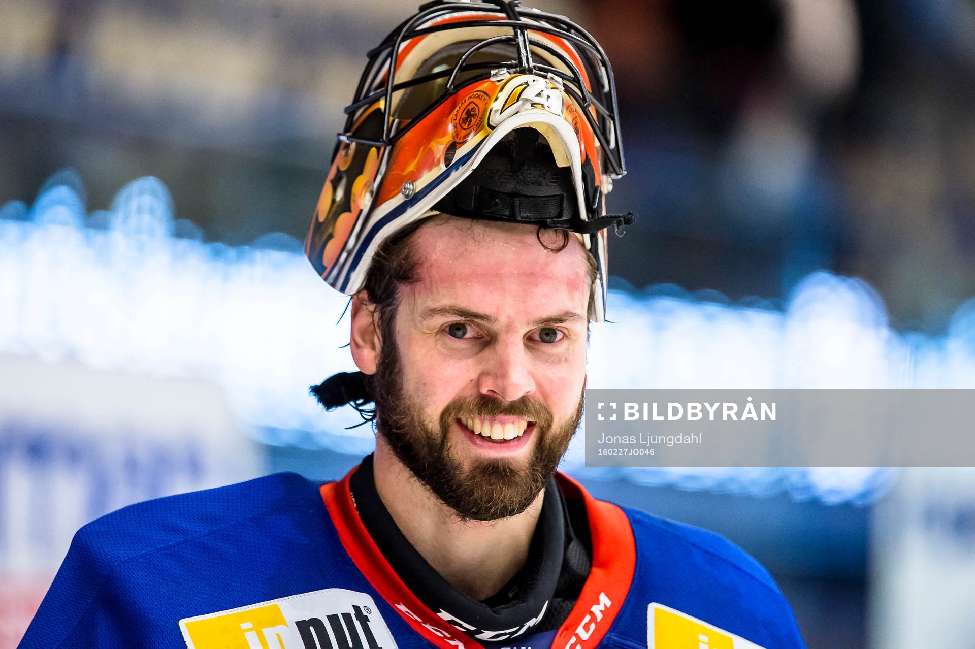 Växjös målvakt Cristopher Nihlstorp jublar