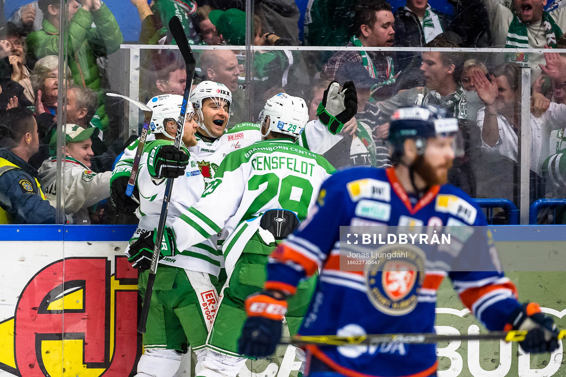 Rögles Dominik Granak jublar