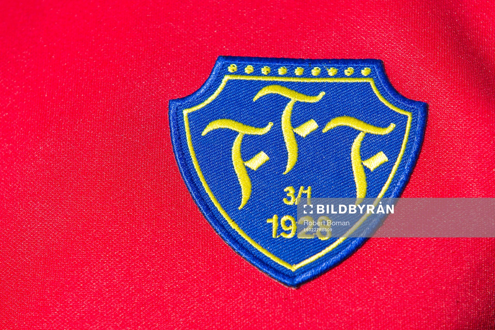 Falkenbergs ffs emblem på en tröja