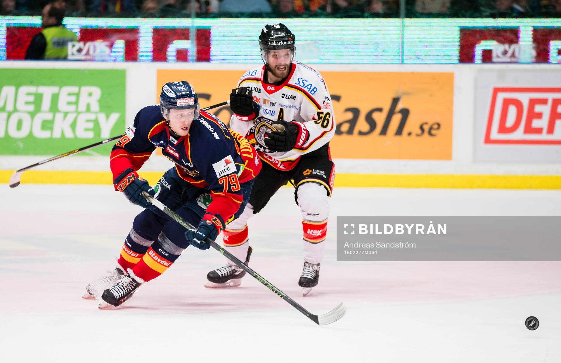 Djurgårdens Emil Lundberg och Luleås Jonathan Sigalet