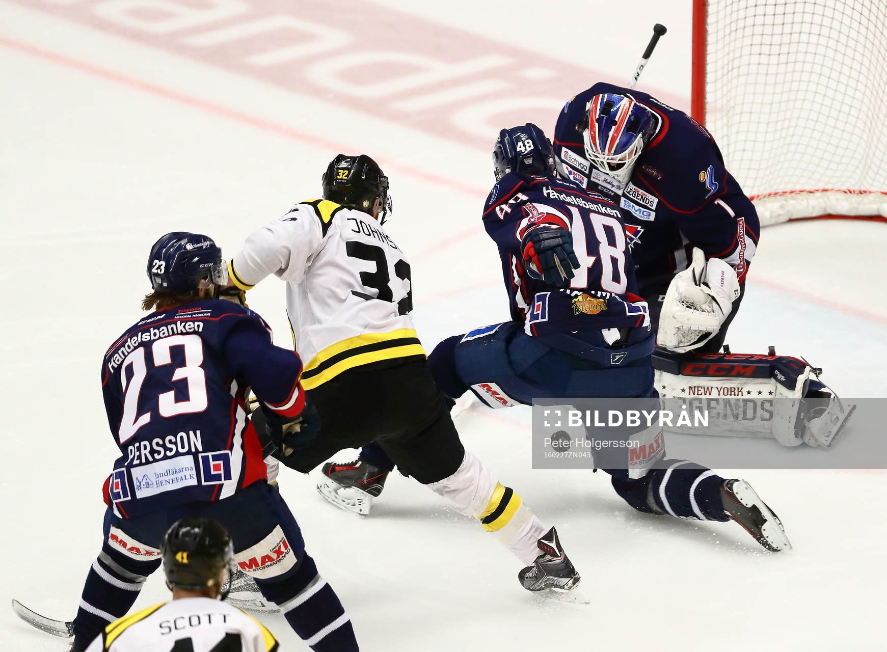 Målchans för Brynäs Nick Johnson