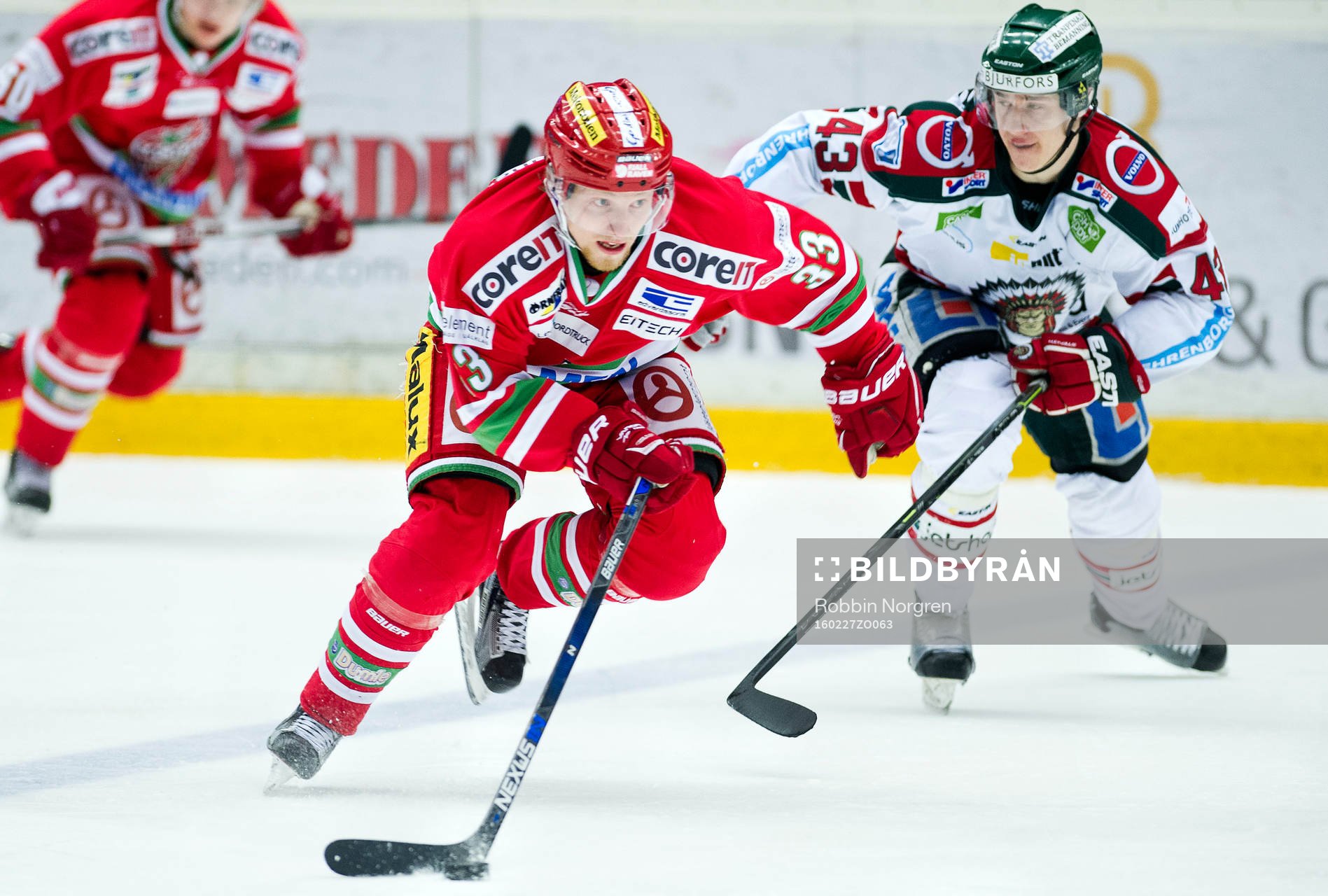 Modos Kristian Jakobsson och Frölundas Tom Nilsson