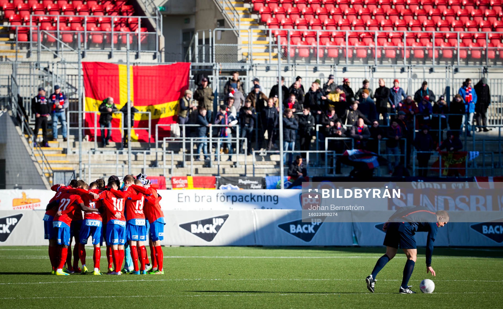 Helsingborgs startelva och fans