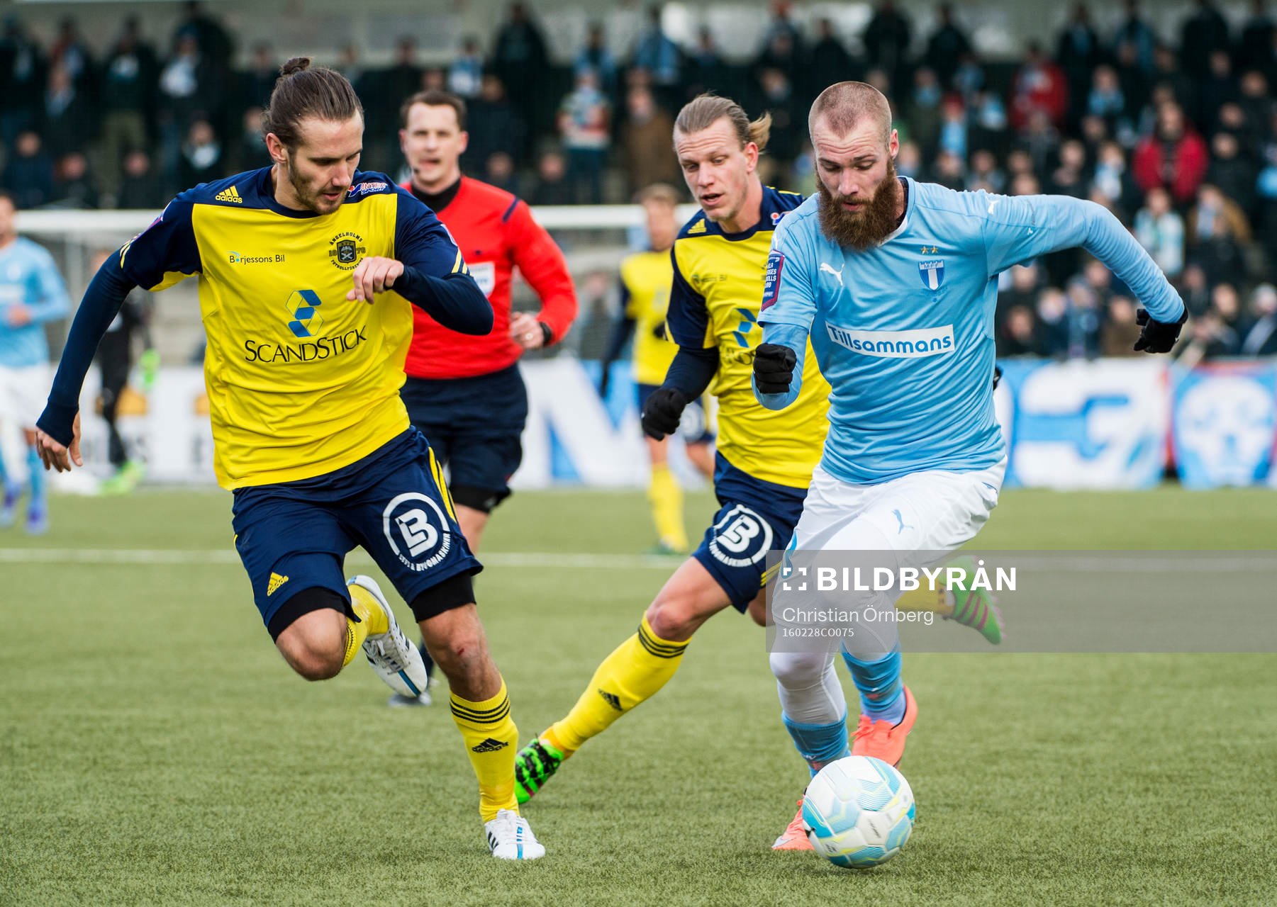 Malmö FFs Jo Inge Berget mot Ängelholms Johan Eiswohld