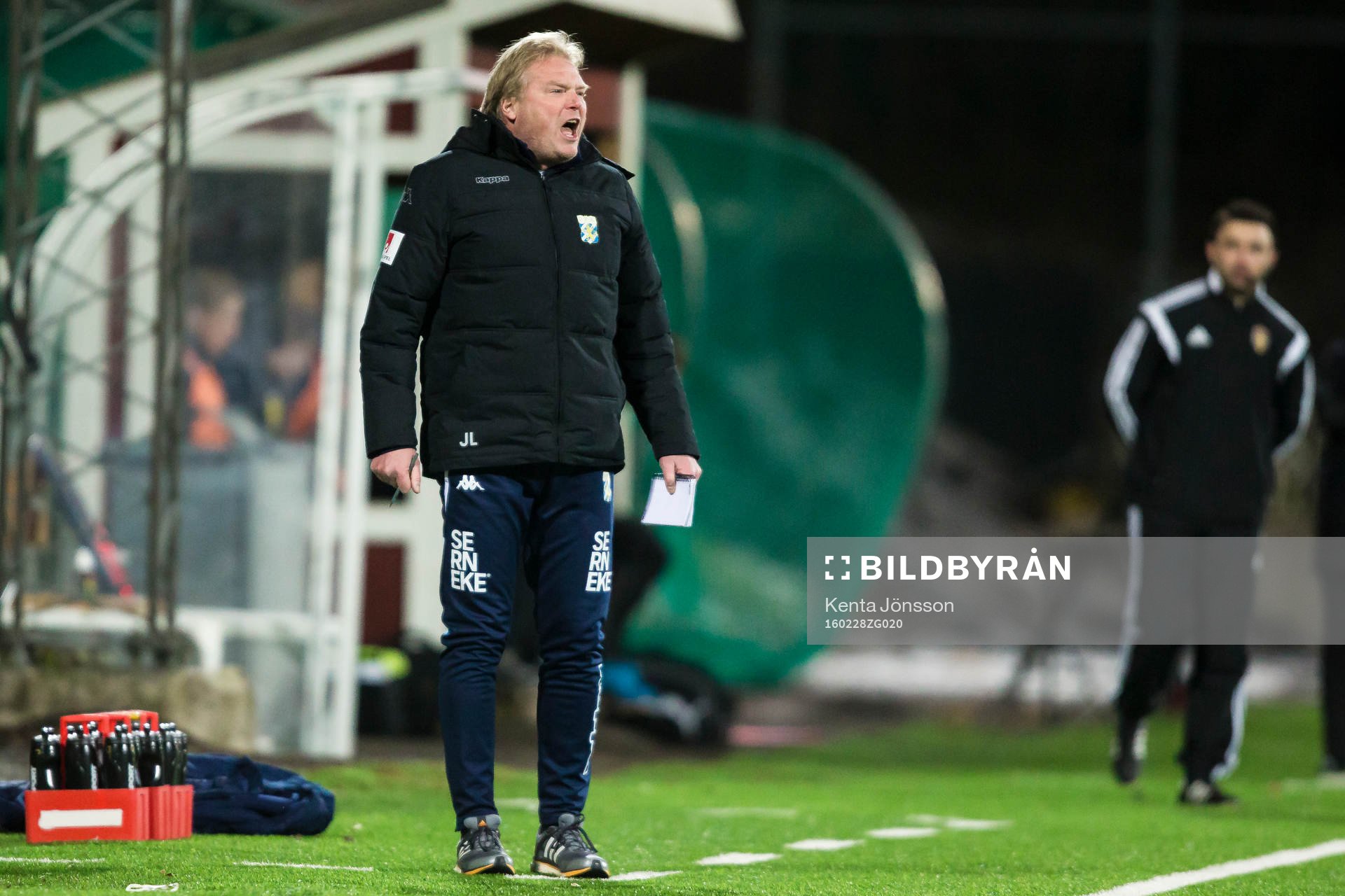 IFK Göteborgs tränare Jörgen Lennartsson reagerar