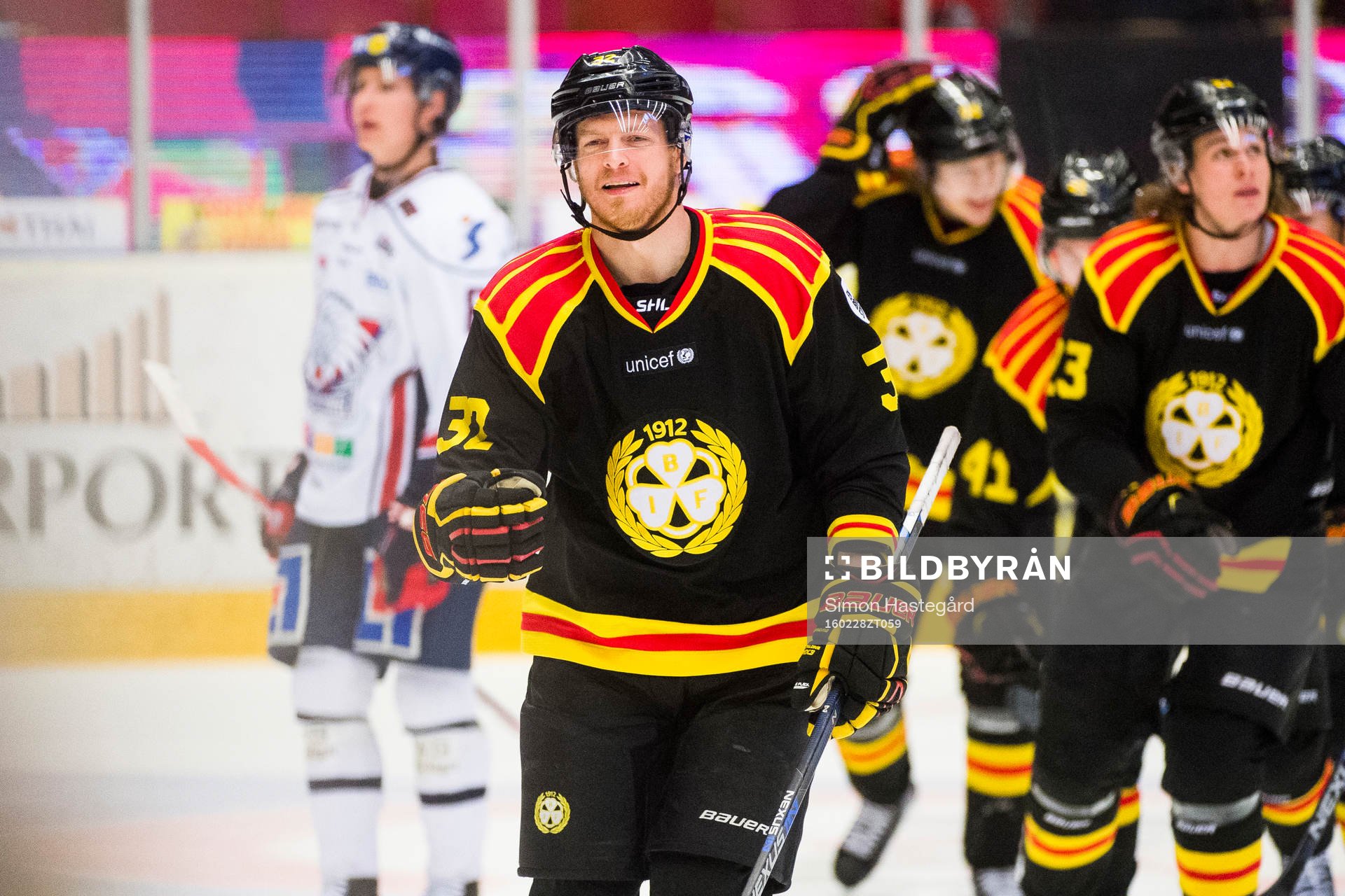Brynäs Nick Johnson  jublar