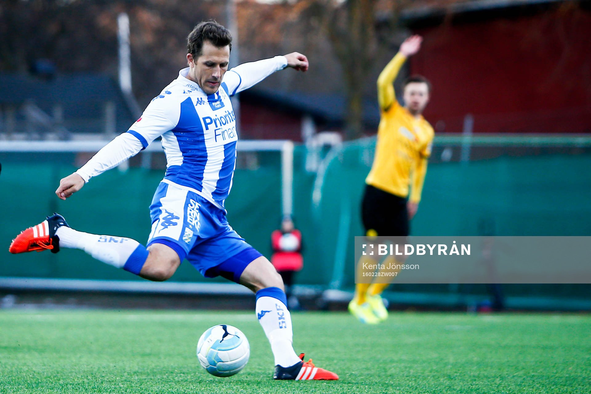 IFK Göteborgs Tobias Hysén avlossar ett skott