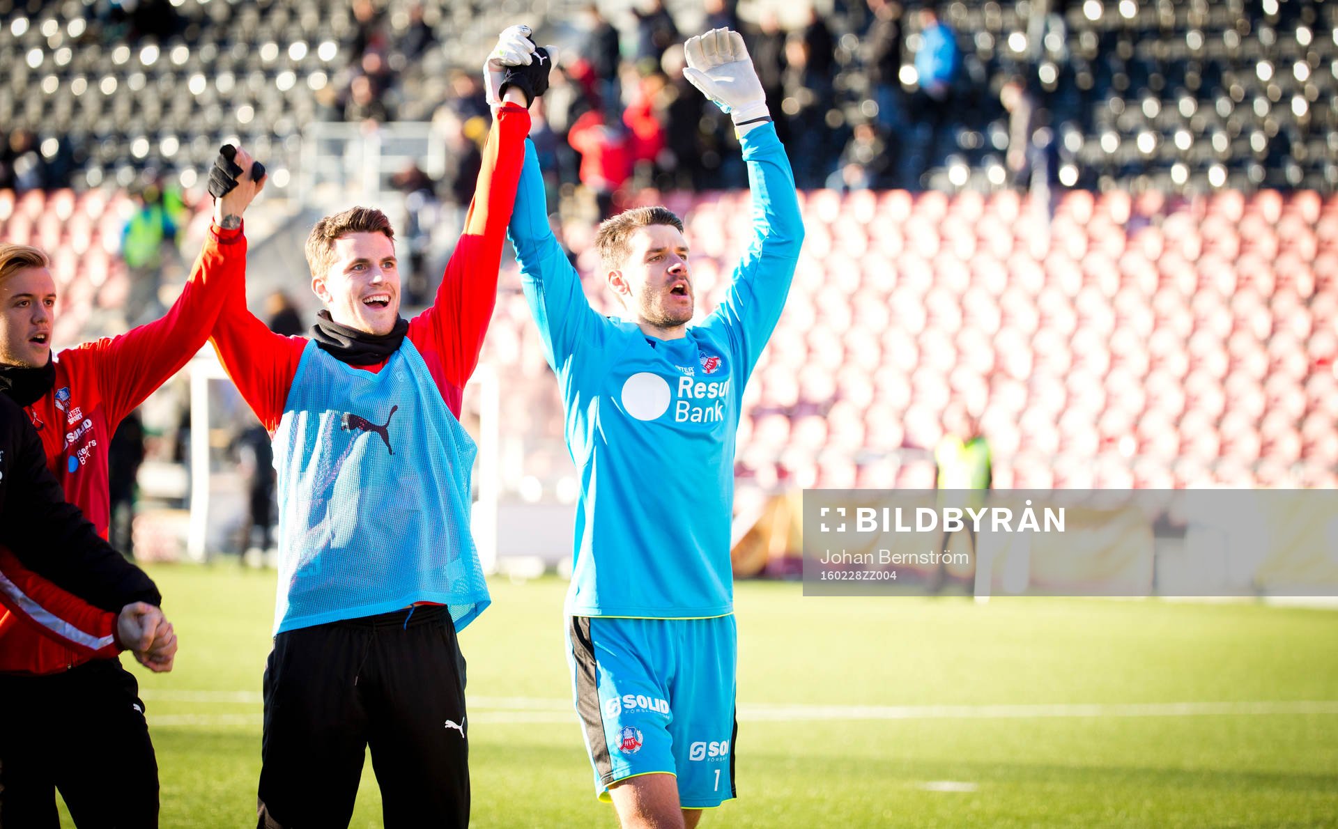 Helsingborgs målvakt Matt Pyzdrowski jublar