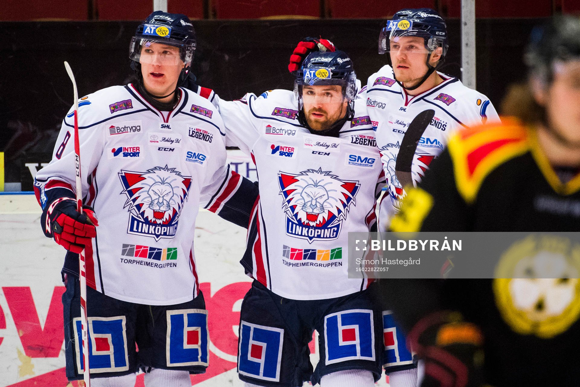 Linköpings Gustav Forsling och Nichlas Hardt jublar