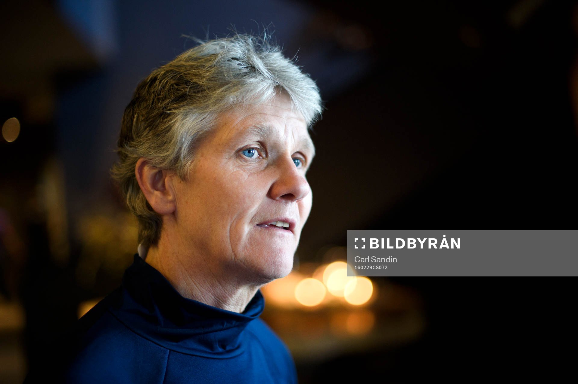 Sveriges förbundskapten Pia Sundhage blir intervjuad innan