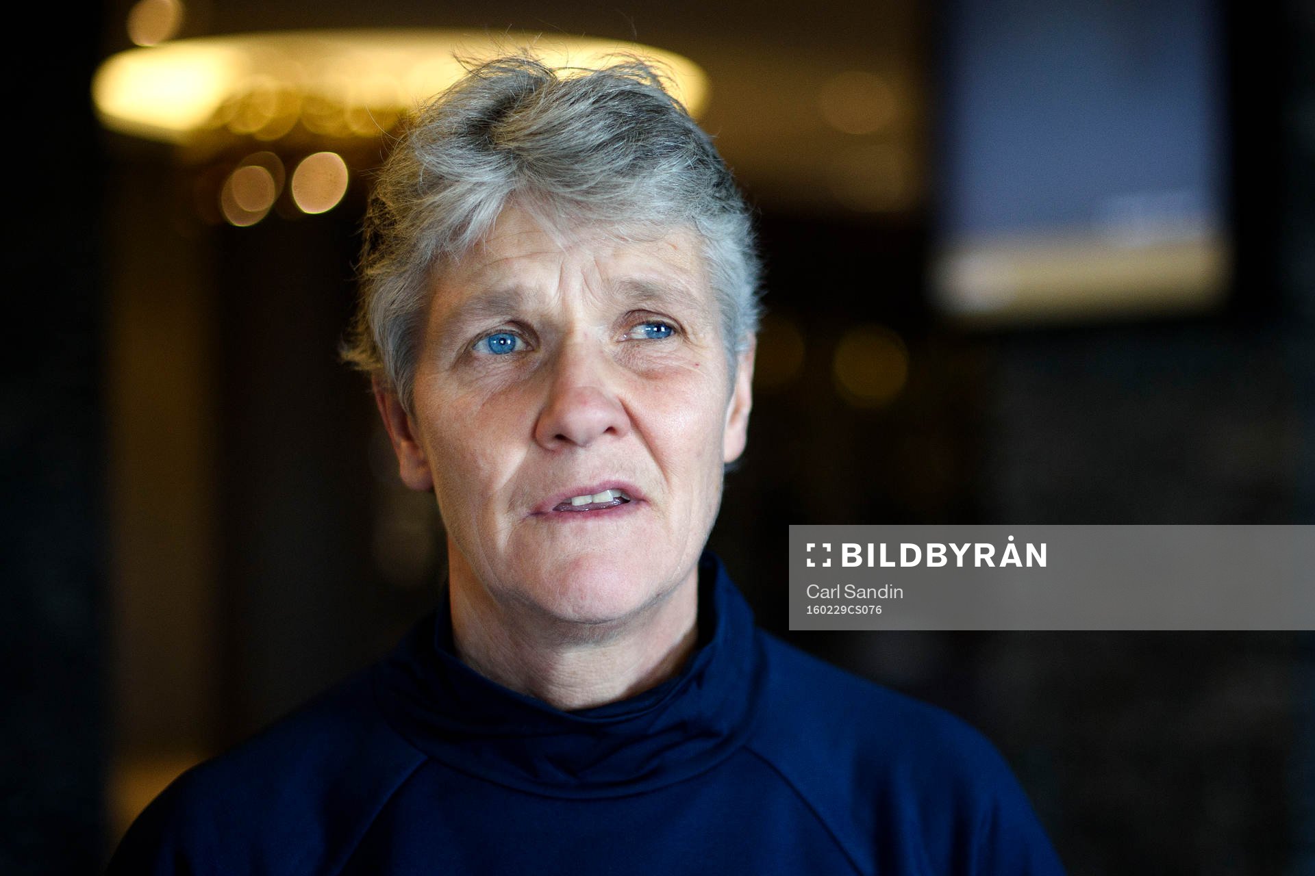 Sveriges förbundskapten Pia Sundhage blir intervjuad innan