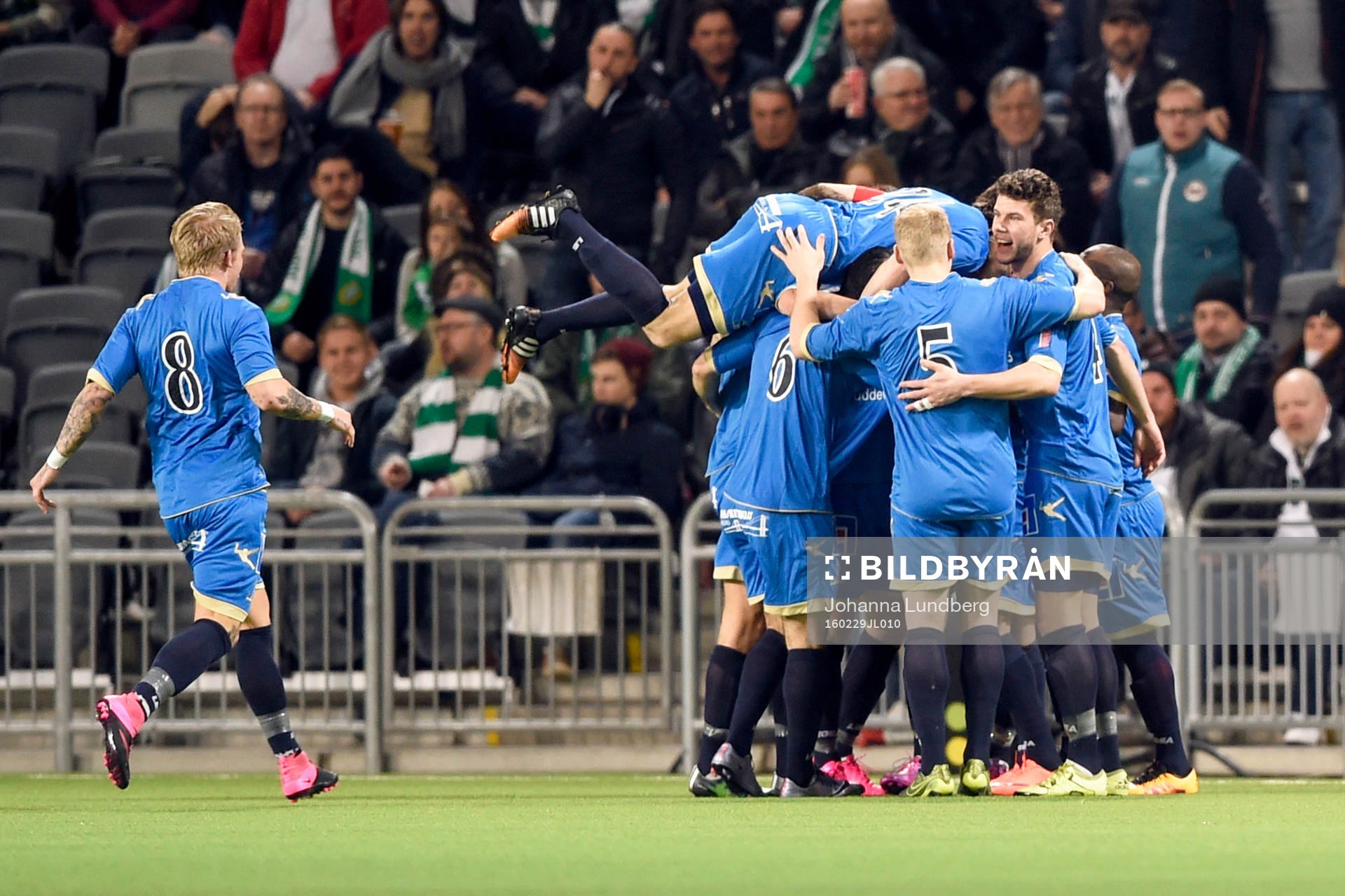 Ljungskiles Jakob Olsson jublar efter 0-1 under fotbollsmatchen i Svenska cupen mellan Hammarby och Ljungskile den 29 februari 2016 i Stockholm.