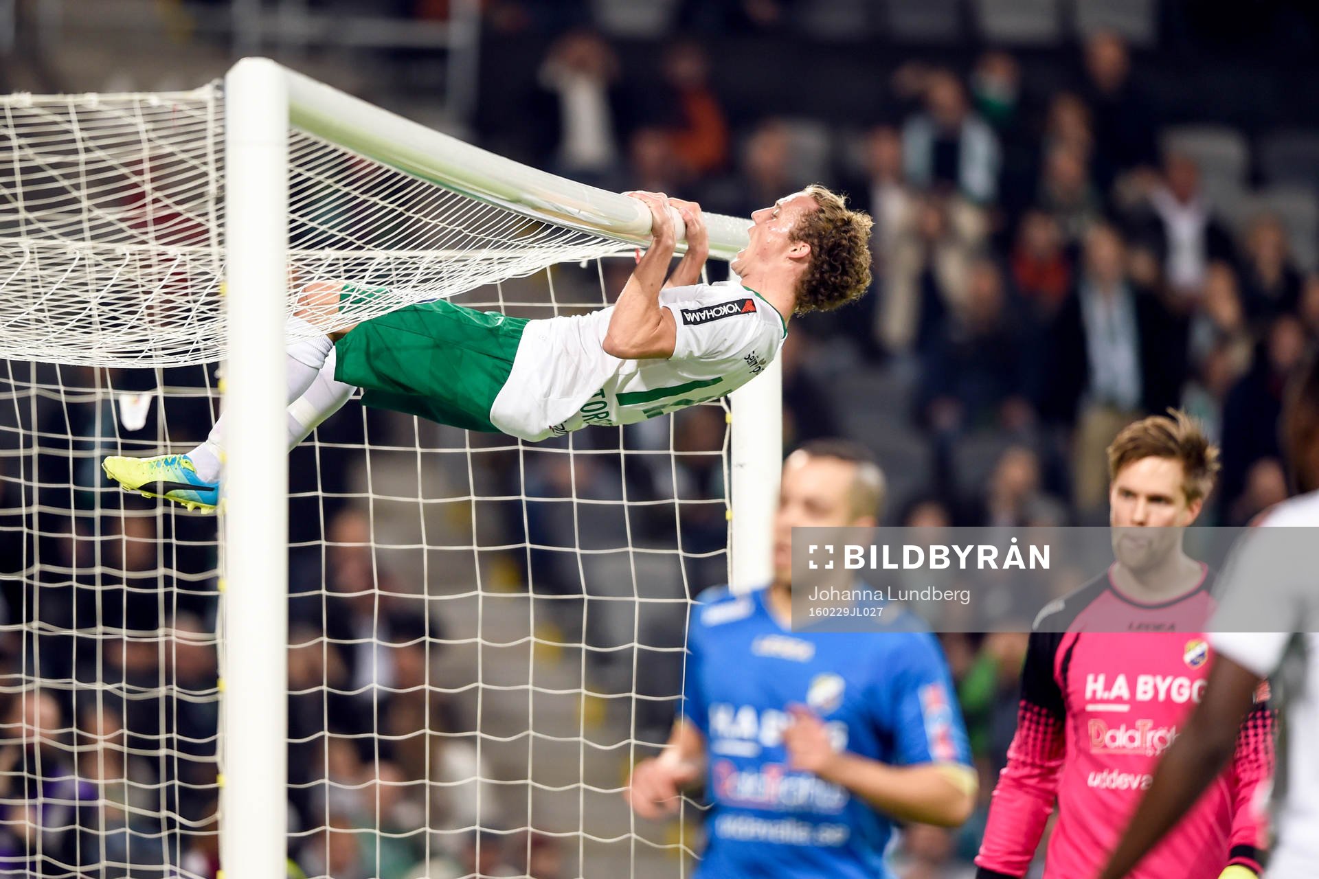 Hammarbys Fredrik Torsteinbö reagerar