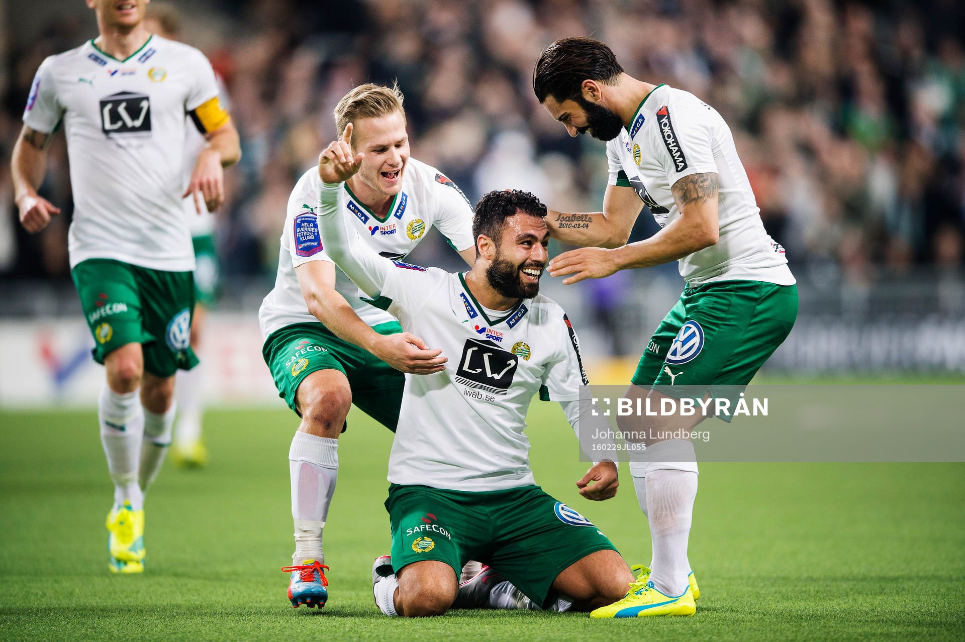Hammarbys Imad Khalili (m) jublar med Erik Israelsson (tv) och Stefan Batan (th) efter att han har gjort 4-2 under fotbollsmatchen i Svenska cupen mellan Hammarby och Ljungskile den 29 februari 2016 i Stockholm.