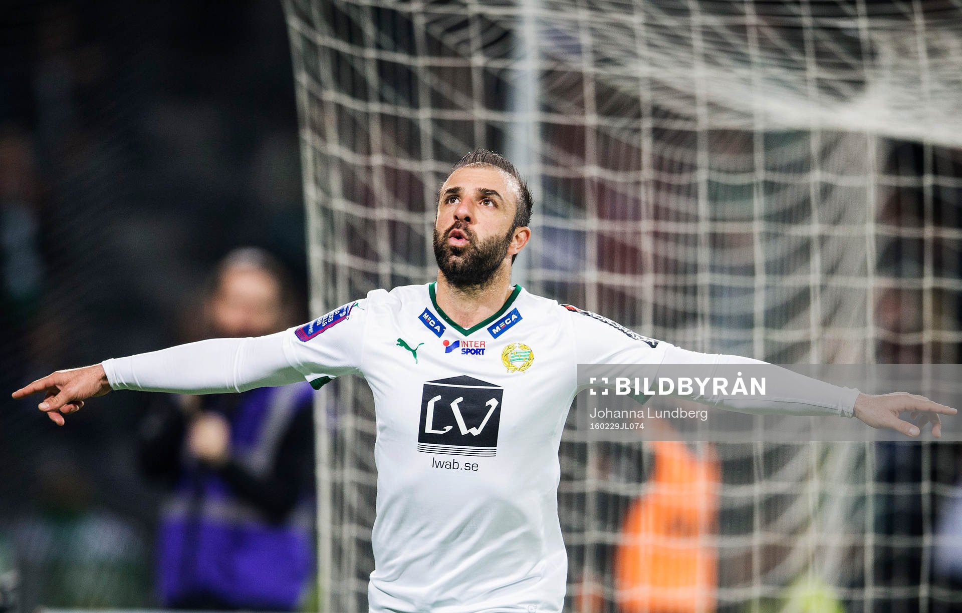 Hammarbys Kennedy Bakircioglu gör 2-2 på straff och jublar