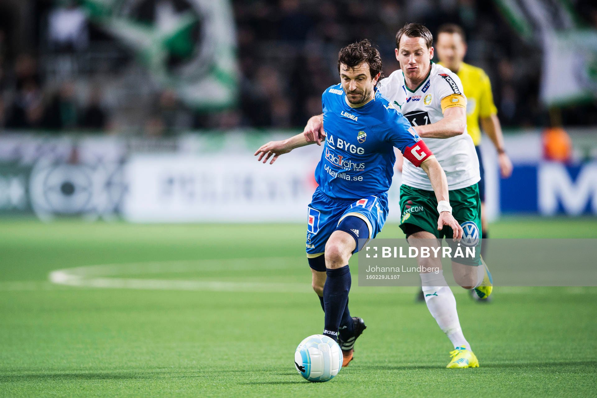 Hammarbys Johan Persson och Ljungskiles Niclas Holgersson