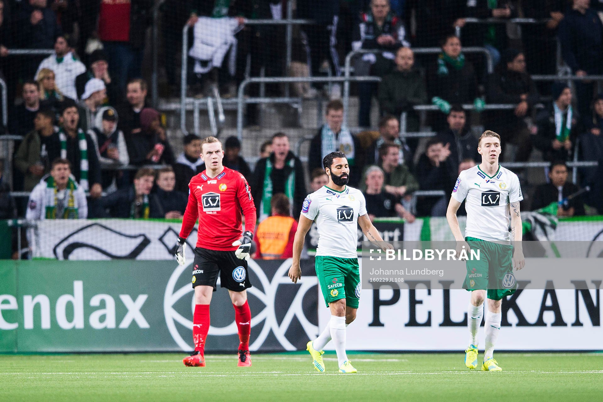 Hammarbys målvakt Ögmundur Kristinsson, Stefan Batan och