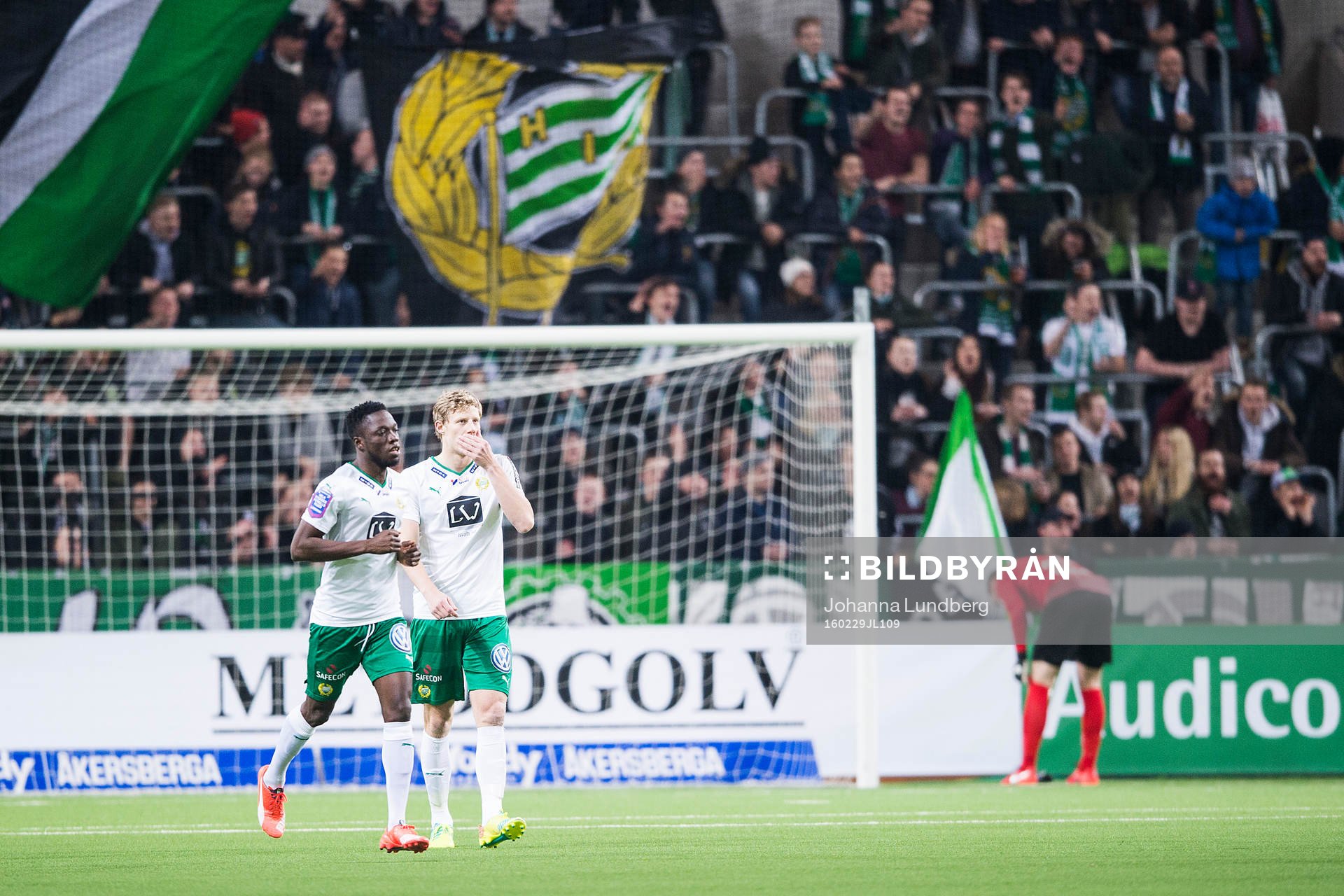 Hammarbys Amadaiya Rennie och Lars Saetra deppar